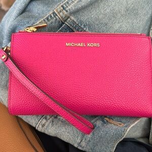 Michael Kors wristlet